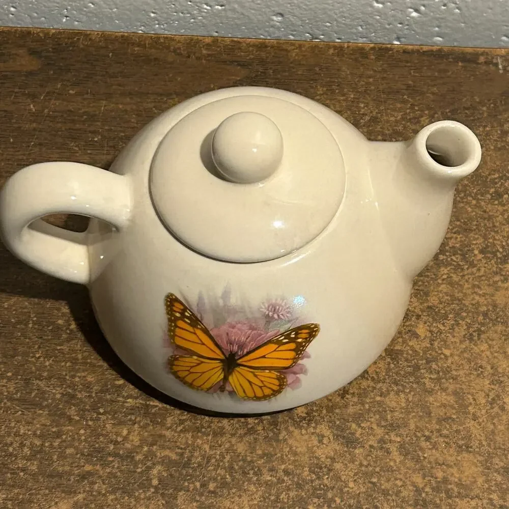 Ceramic Monarch Butterfly Teapot w Lid
